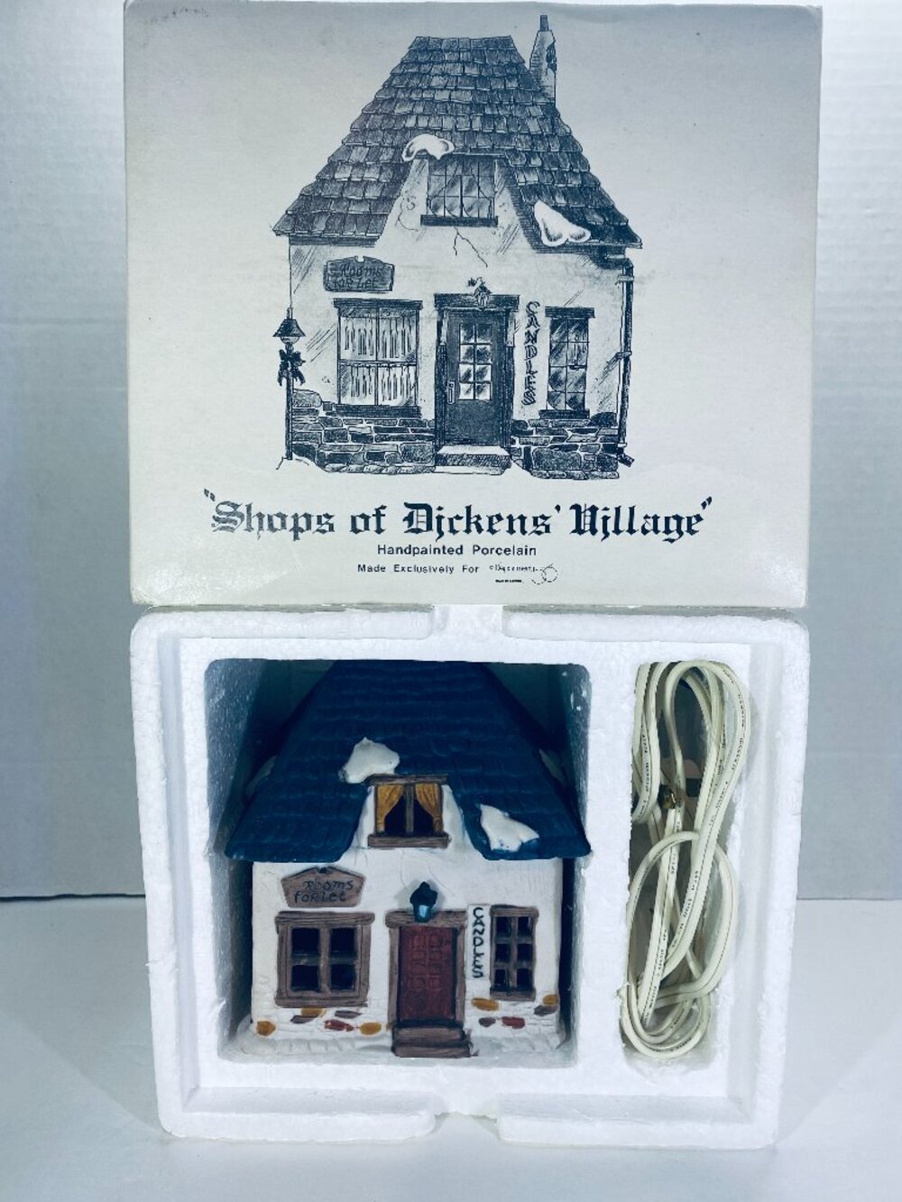 VNTG Dept 56 Shops of Dickens Village 65153 Candles/Rooms For Let, Ret.Light/Box